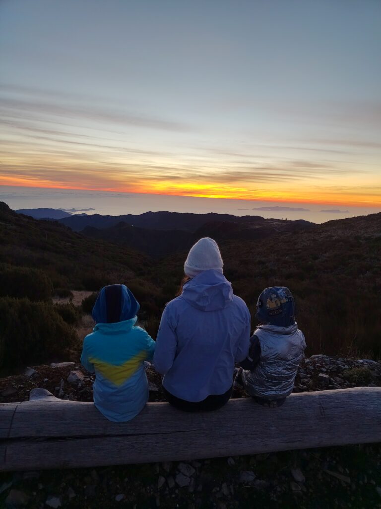 pico arieiro sunrise