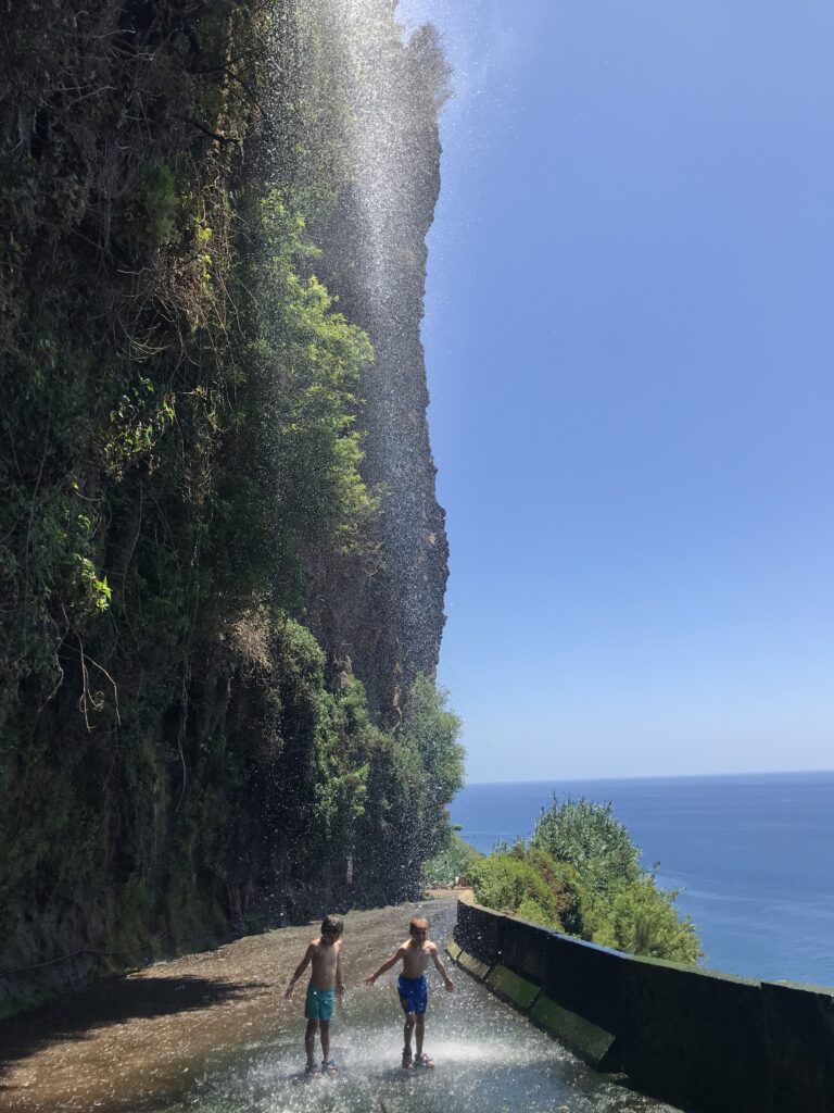cascata dos anjos madeira